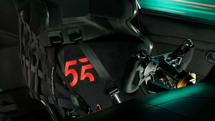 خودروی مسابقه‌ای Mercedes-AMG GT۳ Edition ۵۵